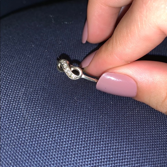 Diamond infinity ring - Picture 3 of 3